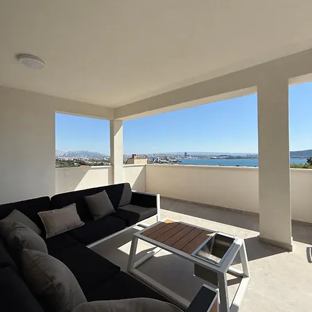 Sunset With Private Pool&garden Villa Kastela