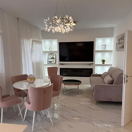 Sunset With Private Pool&garden Villa