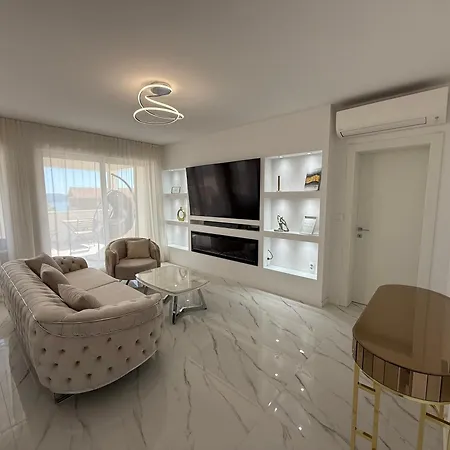 Sunset With Private Pool&garden Villa