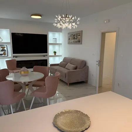 Villa Sunset With Private Pool&garden Kaštela